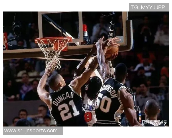 2012年勇士与马刺第四场激战回顾：精彩瞬间与关键时刻分析